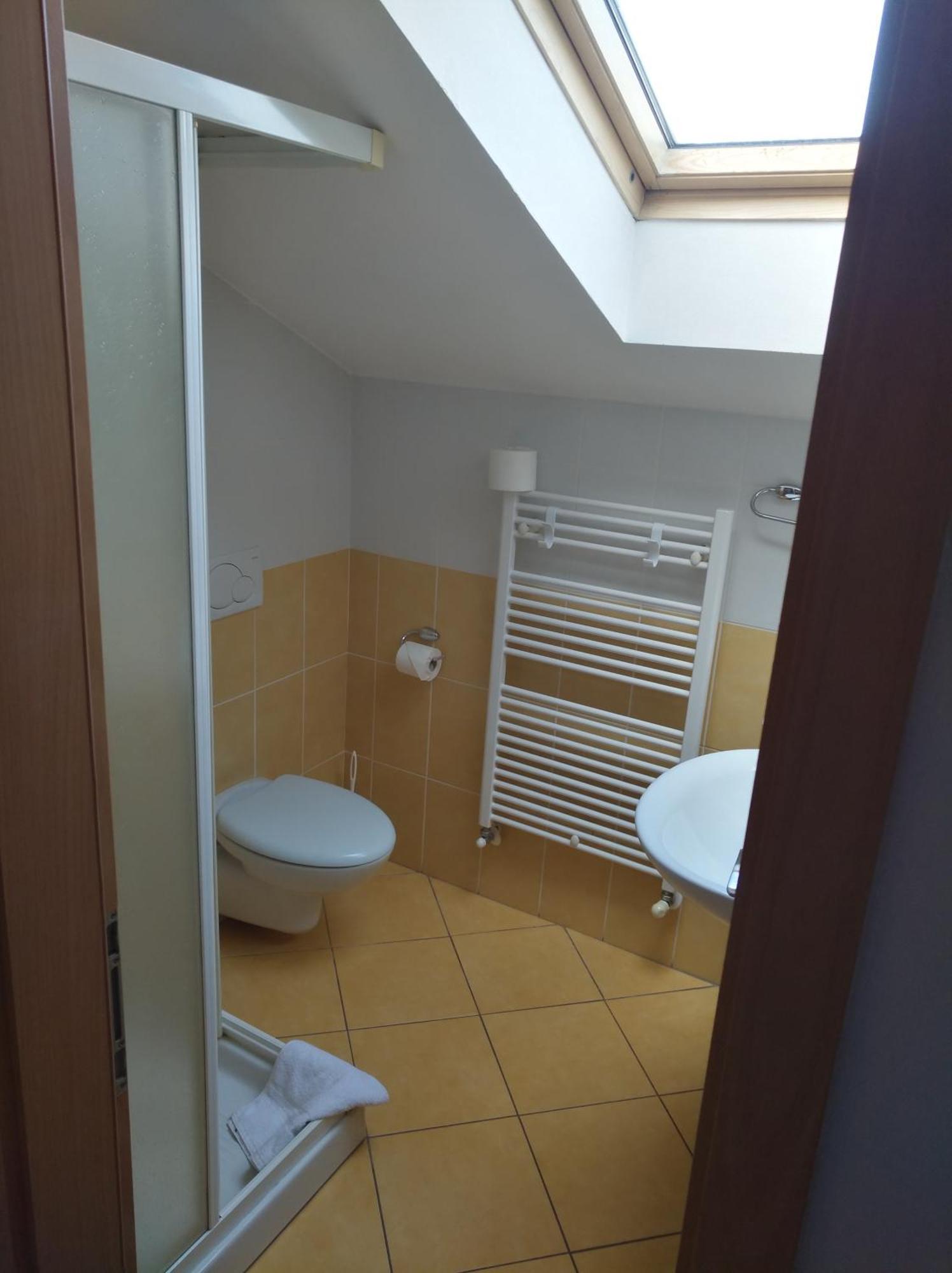 Garni Hotel Keltika อิซอลา ภายนอก รูปภาพ